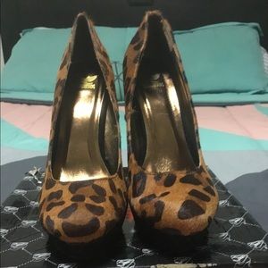 Women Pony Leopard Print Shoes Sizes 11 & 9.5
